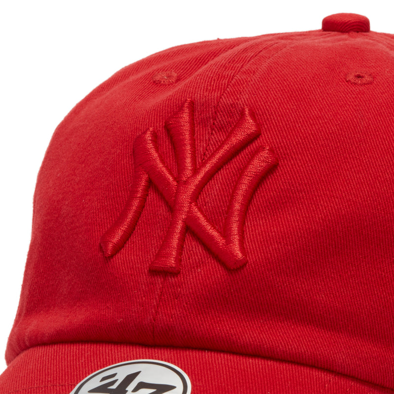 ’47 クリーンナップ ニューヨーク・ヤンキース MLB Tonal Color レッド フォーティーセブン公式ストア限定  | ’47 フォーティーセブン公式オンラインストア